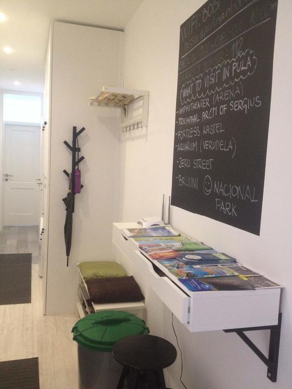 Hostel Ljiljana พูลา ภายนอก รูปภาพ