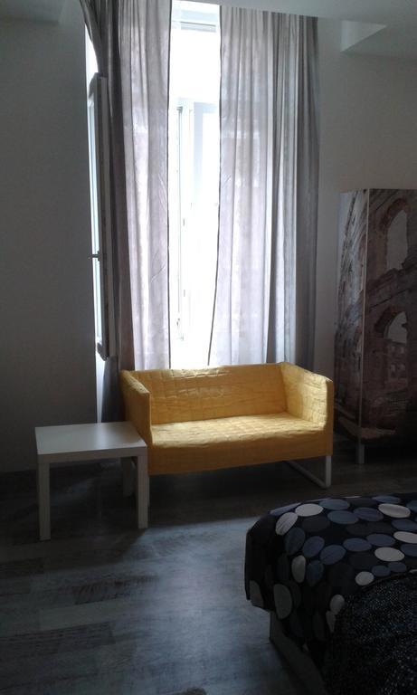Hostel Ljiljana พูลา ภายนอก รูปภาพ