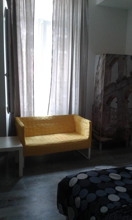 Hostel Ljiljana พูลา ภายนอก รูปภาพ