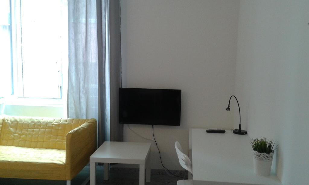 Hostel Ljiljana พูลา ภายนอก รูปภาพ