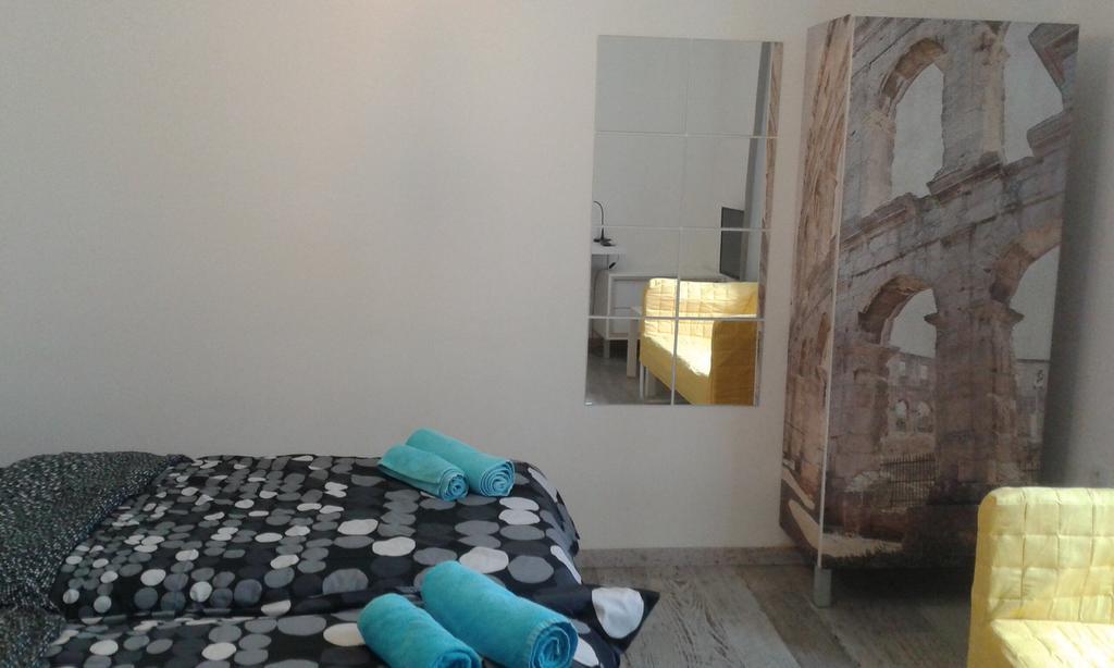Hostel Ljiljana พูลา ภายนอก รูปภาพ